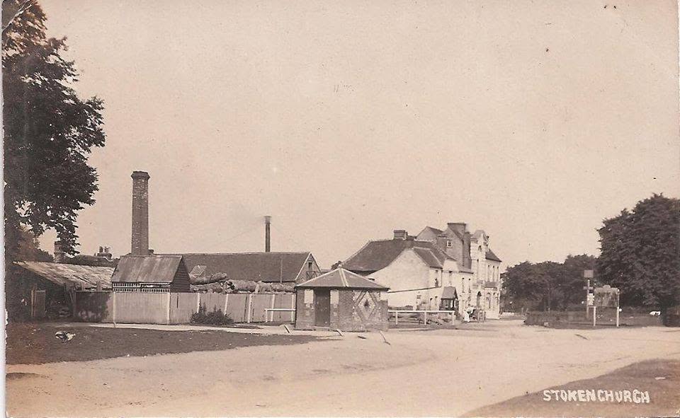 The inn and Wycombe Road